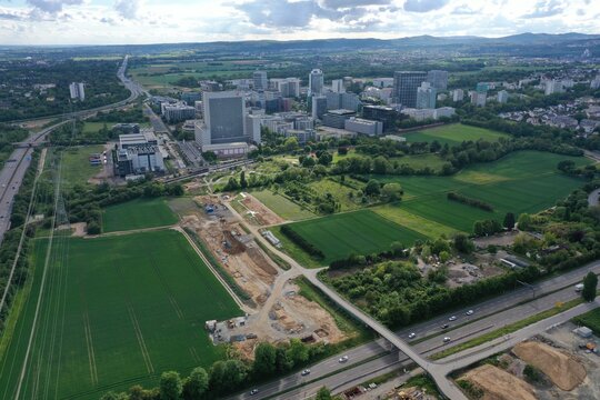 RTW Eschborn &ndash; Luftbilder der Regionaltangente West im Rhein-Main-Gebiet bei Frankfurt