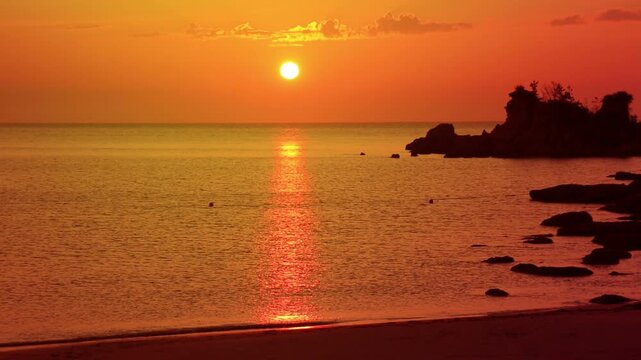 夕日ヶ浦から望む夕日
