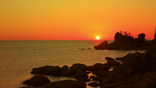 夕日ケ浦海岸の夕日