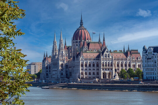 Budapest - Ungheria - Il Parlamento ungherese e il fiume Danubio