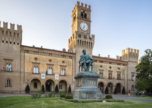 Verdi Monument in front of Rocca Pallavicino with Opera House Teatro Guiseppe Verdi, Busseto, Province of Parma, Emilia-Romagna, Italy