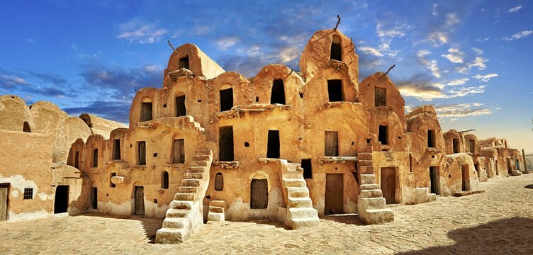 Ksar Ouled Soltane, fortified granary near Tataouine, northern Sahara, Tunisia