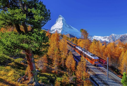 Gornergratbahn on the Riffelberg with Matterhorn 4478m in autumn, Zermatt, Mattertal, Valais, Switzerland