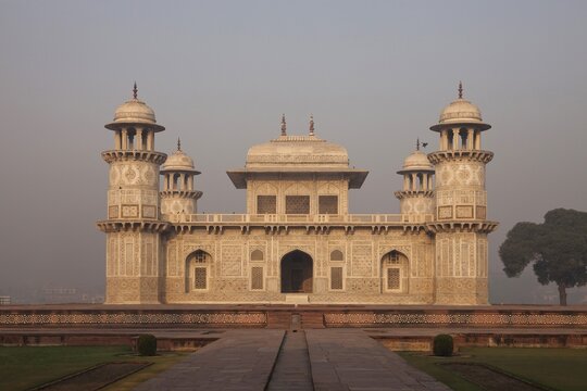 Mausoleum of Itimad-ud-Daula or Baby Taj, Agra, Uttar Pradesh, India
