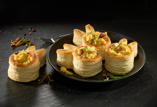 Puff Pastry Breakfast Cups with Scrambled Eggs and Bacon