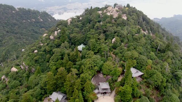 廿日市市宮島の霊火堂