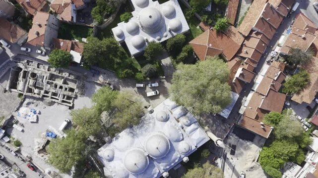 Aerial view of K&uuml;tahya Grand Mosque and K&uuml;tahya Hisar Castle. (K&uuml;tahya Ulucami ve K&uuml;tahya Hisar Kale) 