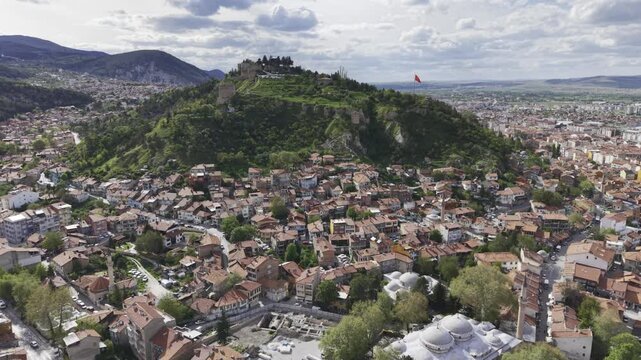 Aerial view of K&uuml;tahya Grand Mosque and K&uuml;tahya Hisar Castle. (K&uuml;tahya Ulucami ve K&uuml;tahya Hisar Kale) 