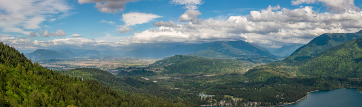 Panoramic Mountain Valley Overlooking Chilliwack Farmland and Lake in British Columbia, Canada