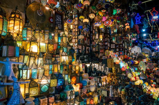 Colorful Egyptian lanterns and souvenirs at Khan el-Khalili bazaar in Cairo, Egypt