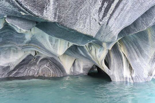 Skurile marble rock in the Capilla de M&aacute;rmol, marble chapel, marble cave, Cuevas de Marmol, Lago General Carrera, Puerto R&iacute;o Tranquilo, Regi&oacute;n de Ays&eacute;n, Chile