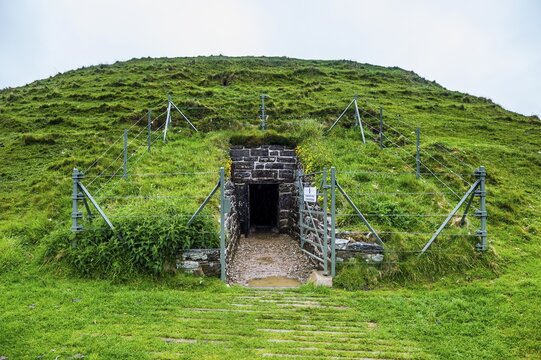 Unesco world heritage sight the Neolithic chambered cairn of Maeshowe, Orkney Islands, United Kingdom