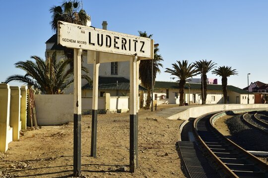L&uuml;deritz town sign on the railway line, L&uuml;deritz, Namibia