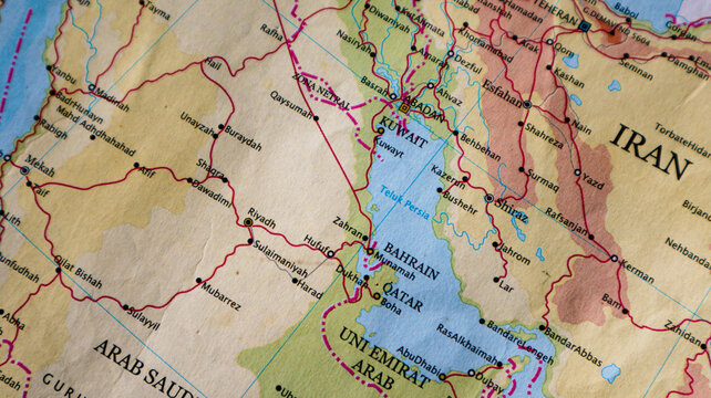 Map of the Persian Gulf, an extension of the Gulf of Oman between the Arabian Peninsula and Iran.