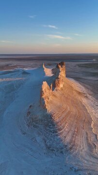 Bozzhyra is a tract in the western part of the Ustyurt Plateau on the Mangyshlak Peninsula in the Mangystau Region of Kazakhstan	