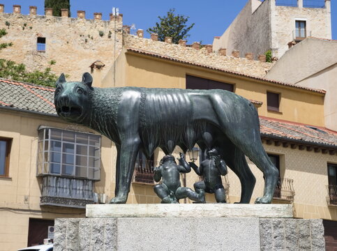 Statue of the she-wolf Luperca nursing the twins Romulus and Remus in Segovia, Spain