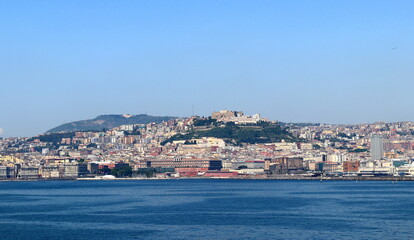 Obraz premium port de Naples et baie de Naples en Italie