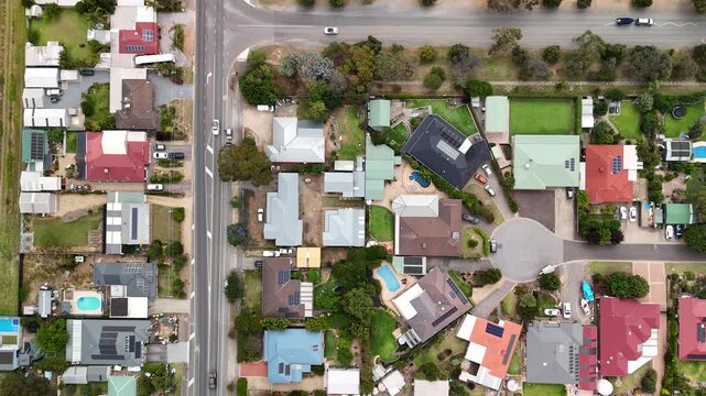 Willunga, South Australia &ndash; 4K Aerial Drone Footage of Historic Township, Residential Streets, Houses, Estates, Rural Landscape, Sports Grounds, Garden and Parks, Scenic Adelaide Hills Region