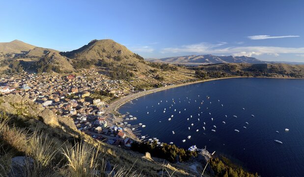 View of Copacabana and bay from Cerro Calvario, calvary, Lake Titicaca, La Paz, Bolivia