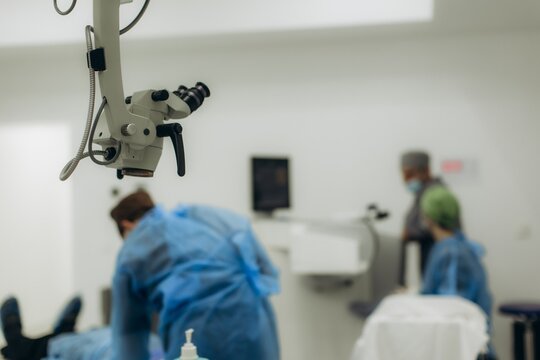 Medical microscope operating in modern surgery room