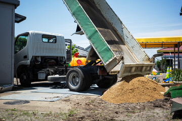 Sandbox work in Miyazaki Prefecture, Japan 日本の宮崎県の砂場仕事 © Seiho