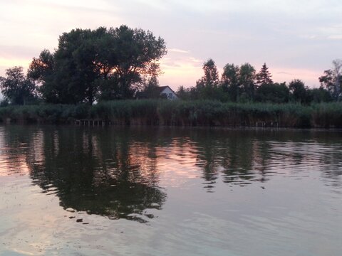 Sunset by the lake