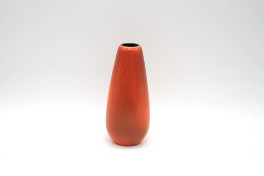 rote konische Vase