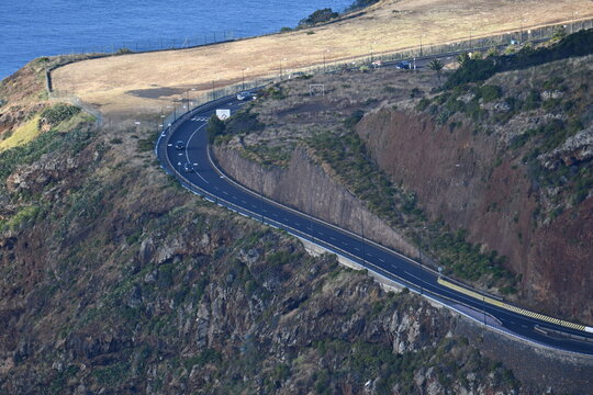 Estrada Machico quiemada aeroporto da Madeira