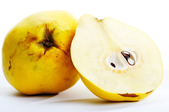 Sliced quince, close-up