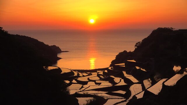 佐賀県玄海町 浜野浦の棚田 夕日