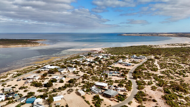 Eba Anchorage, South Australia Coastline &ndash; 4K aerial drone view of coastal settlement, beach, residential houses, tidal flats and Spencer Gulf shoreline