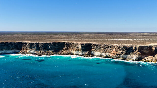 Great Australian Bight, Nullarbor Plain, South Australia Coastline &ndash; 4K aerial drone view of dramatic coastal cliffs, turquoise ocean and rugged wilderness