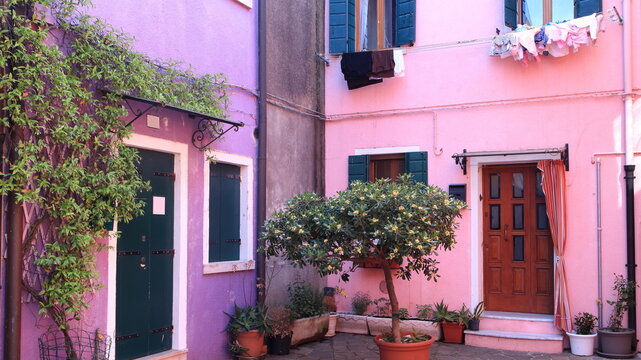 Burano bellissimo vincolo le case colorate 
