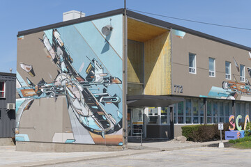 Fototapeta premium mural (by MEDIAH) outside 772 Warden Av, Scarborough, Toronto (Clairlea Food Bank)