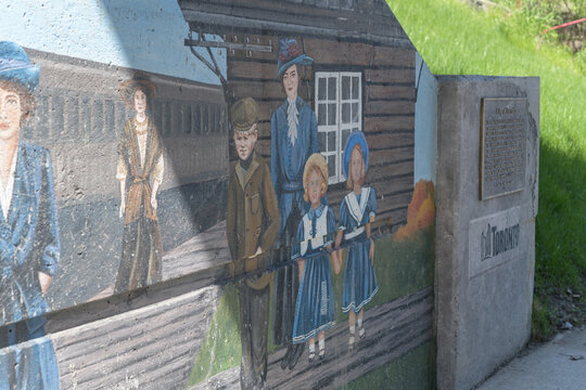 detail of Warden Underpass Mural at 195 Warden Av, featuring work by DeAnne Lamirande (with collaborators Andrew Horne and Emelia Jajus), Toronto