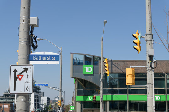 looking west on Eglinton Av W from Bathurst St incl TD Branch and ATM (846 Eglinton W), Toronto