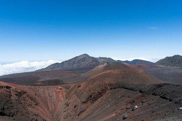 Naklejka premium Scenic view of a volcanic landscape under a clear blue sky