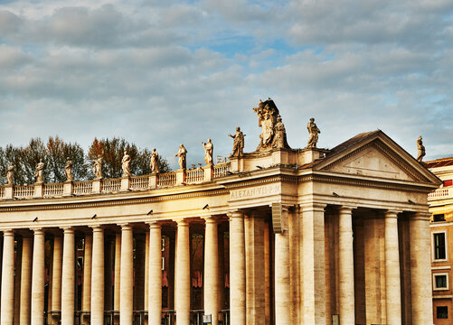 The colonnades of St. Peter's Square (17th century), designed by Gian Lorenzo Bernin, Vatican City, a prominent landmark in Rome, Italy, Europe 