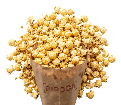 Rustic kraft paper cup overflowing with golden caramelized popcorn piled high, red "PIPOCA" label, transparent background, Brazilian festa junina, traditional street food snack