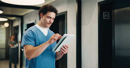 Fototapeta premium Healthcare, nurse and man with tablet, reading report or update records for insurance in clinic. Tech, medical and person in hospital for research, telehealth history and review schedule for admin