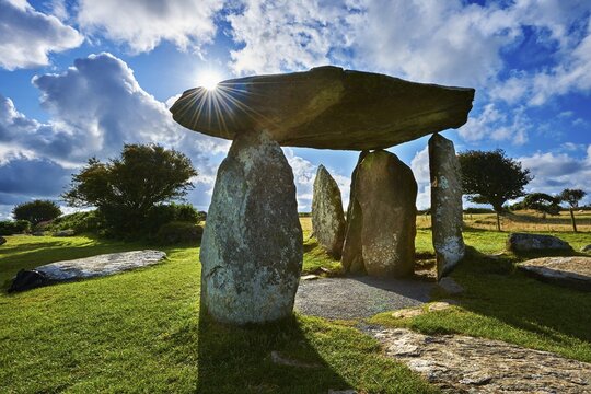 Pentre Ifan, Neolithic megalitic stone burial chamber dolmen built about 3500 BC in the parish of Nevern, Pembrokeshire, Wales, Great Britain