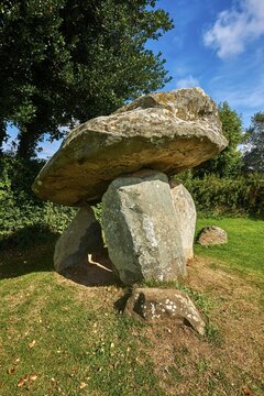 Carreg Coetan Arthur or Carreg Coetan Quoit, megalithic burial dolmen from the Neolithic period, circa 3000 BC, near Newport, North Pembrokeshire, Wales, United Kingdom