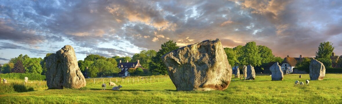 Avebury Neolithic standing stone circle, UNESCO World Heritage Site, Avebury, Wiltshire, England, United Kingdom