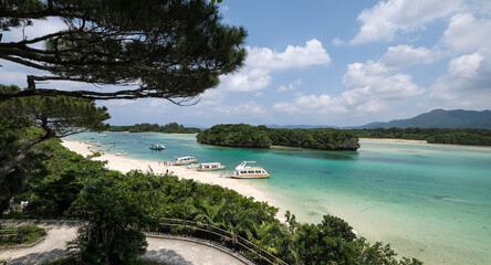 【石垣島】川平湾 グラスボート © firstocean