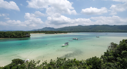 【石垣島】川平湾 グラスボート © firstocean