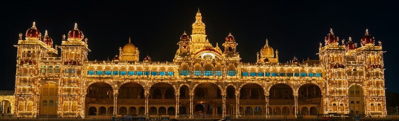 Obraz premium India, Karnataka, Mysore, Maharaja’s Palace at night, 3 March 2026
