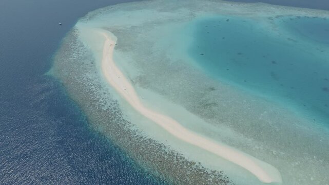 Aerial view of sandbar and ocean, Baa atoll, Maldives islands