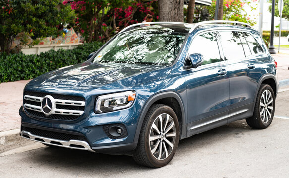 Miami, Florida, USA - May 05, 2025: Mercedes Benz GLB 2022 SUV car. Luxury SUV Mercedes Benz GLB. Car Mercedes Benz GLB parked outdoor. Blue car, side view