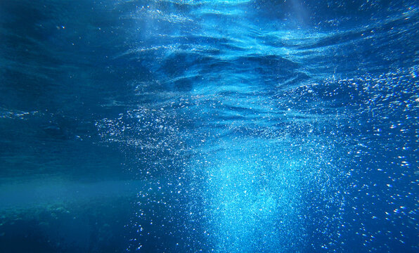 air bubbles in seawater