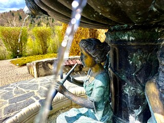 fountain in the park © Aneta